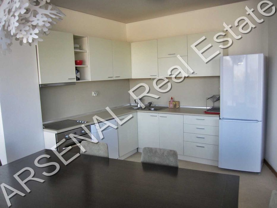 Дава се под наем Четиристаен апартамент в София, Център - 245 кв.м за 2144.55 € - Снимка #2