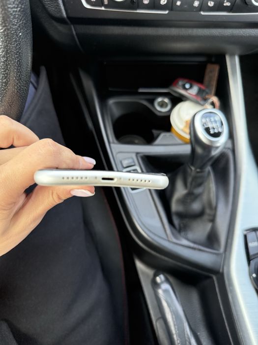 Iphone 11,  de 128 gb, 74% baterie