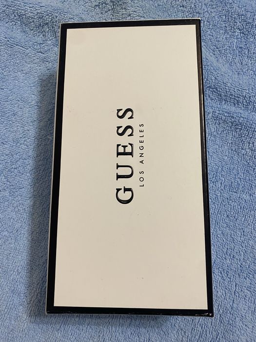 Portofel dama Guess