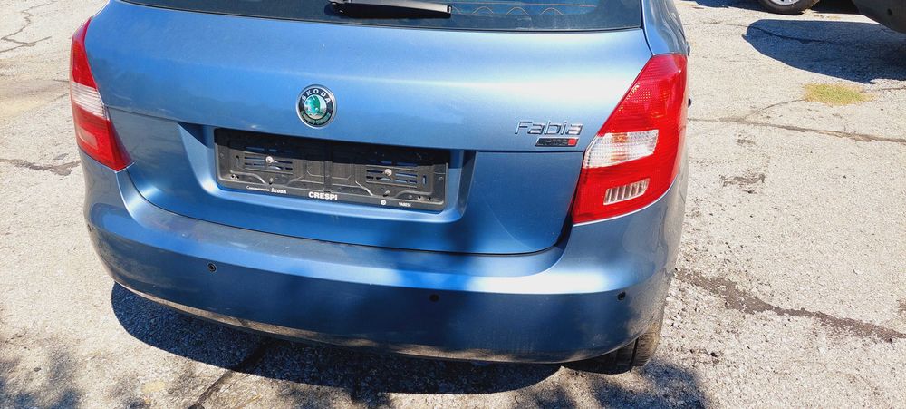 Skoda Fabia 1,2 i
2007, Бензин, Ръчни скорости, 70к.с. За части