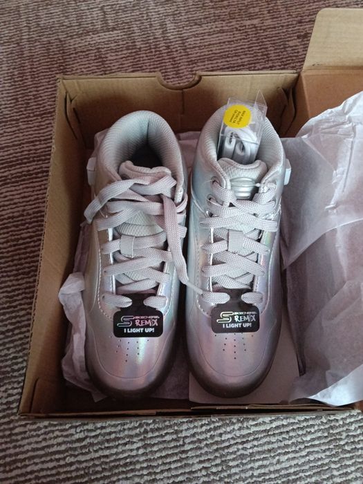 Ghete Skechers fete 31