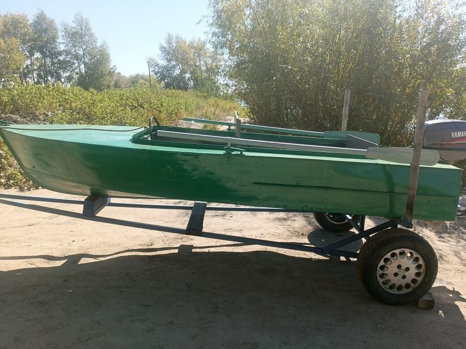 Продам лодку Тюменька