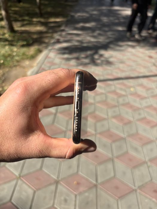 iPhone 11 pro, обменяю на iPhone 12 mini