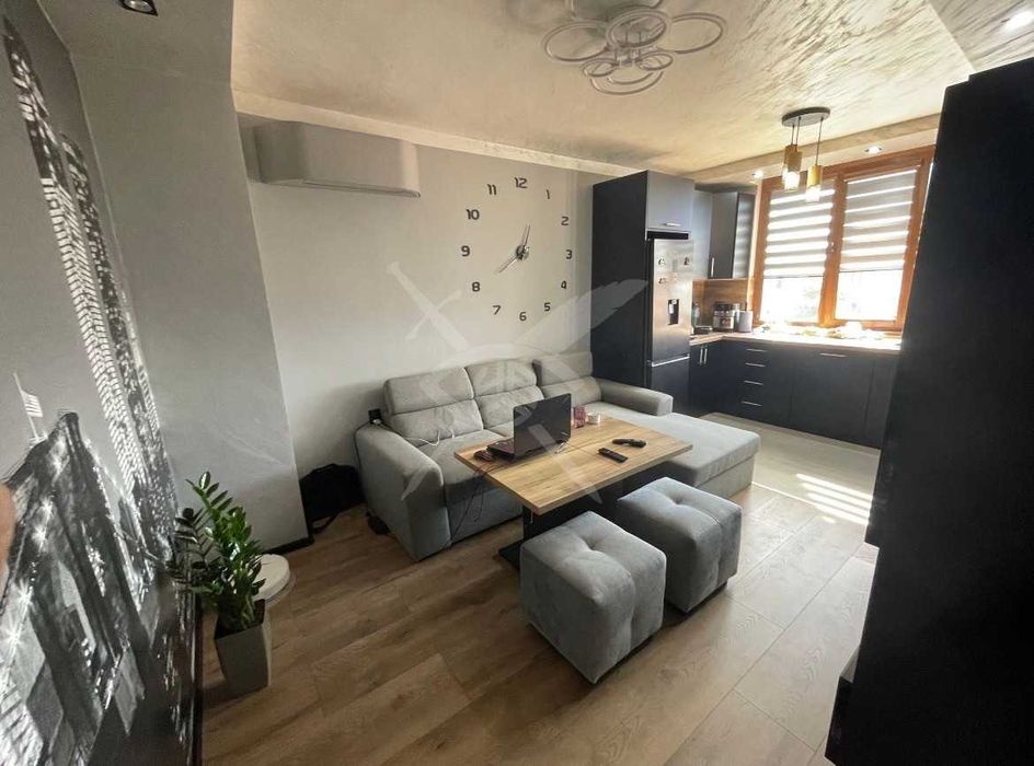 Продава се Тристаен апартамент в Айтос - 66 кв.м за 1697 €/кв.м - Снимка #2