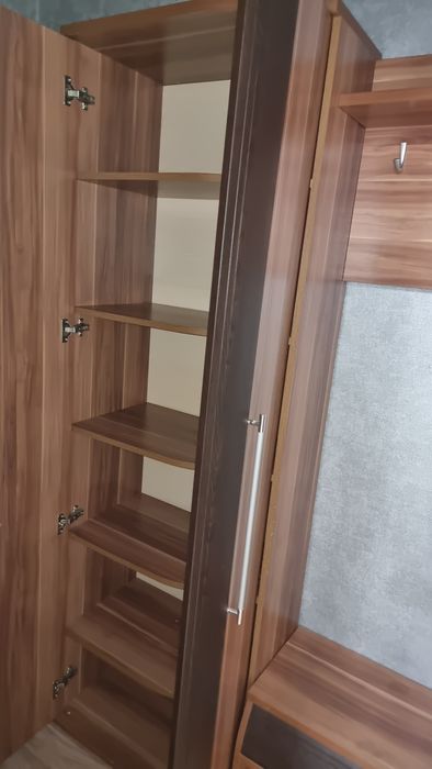 Продам шкаф-прихожая за 70000
