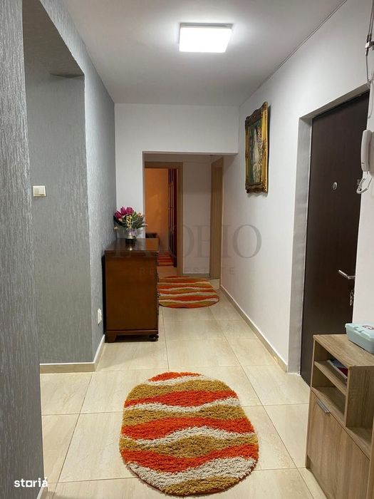 Apartament cu 3 camere / Panduri / Decomandat