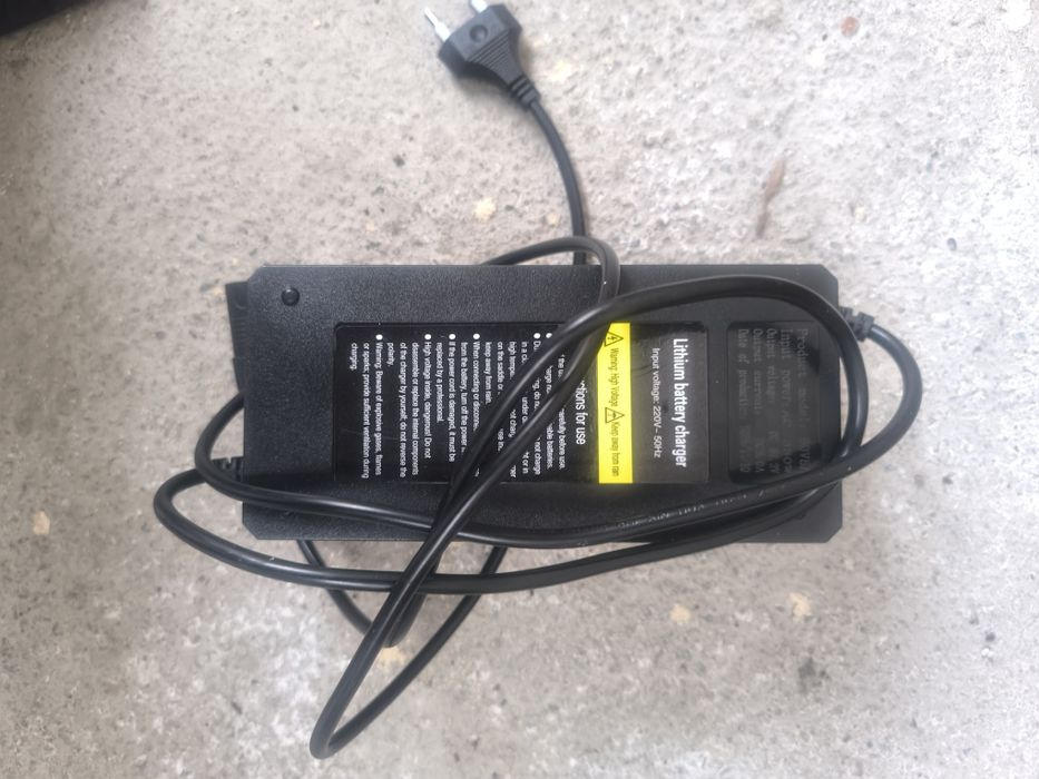 Быстрая зарядка для Monster Drongo  500 A 60V