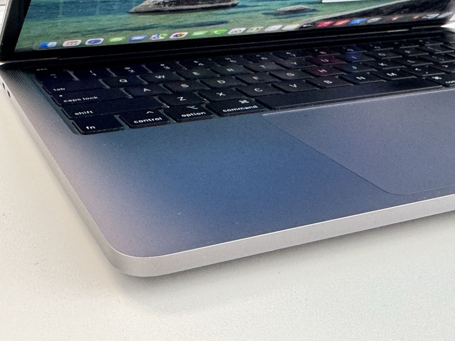 Macbook Pro 13" 2020 i5 16GB 512SSD