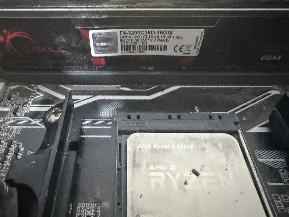 r5 2400g + a320m + 16 gb ram + кулер