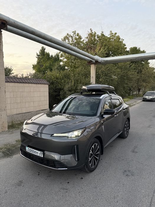 Автобокс на машину с рейлингом