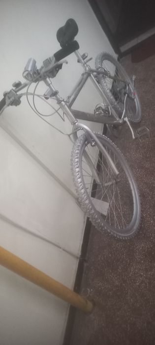 Vând urgent sau schimbi