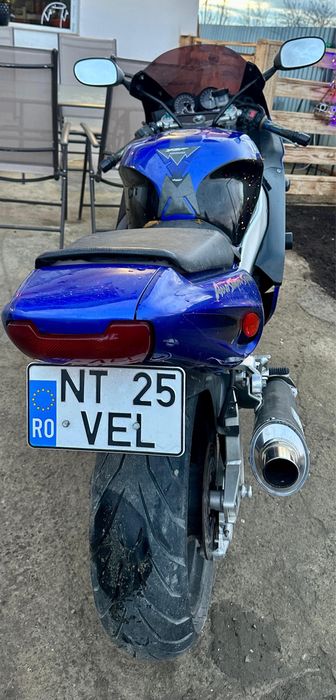 Yamaha thunderace 1000cc YZF