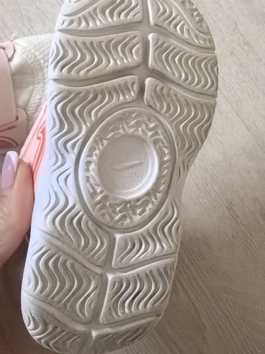 Найк размер 22 носени са не повече от 3-пъти,оказаха се малки!