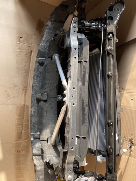 Trager tragar panou fata complet BMW SERIA 3 G20 bara capota stop