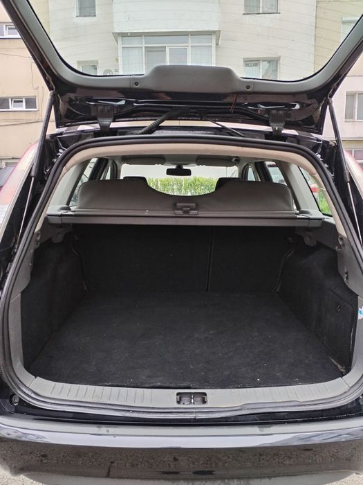 Vand:  Ford Focus 2 Hatchback 2010
