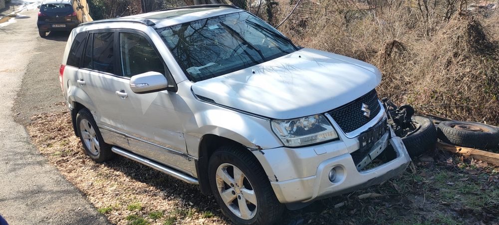 Сузуки Гранд Витара фейслифт 2009г. на части 2.4 бензин