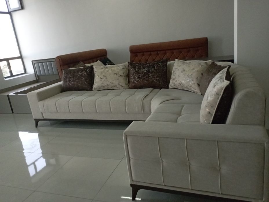 Мебель на заказ дивануголок для гостиной и в наличии