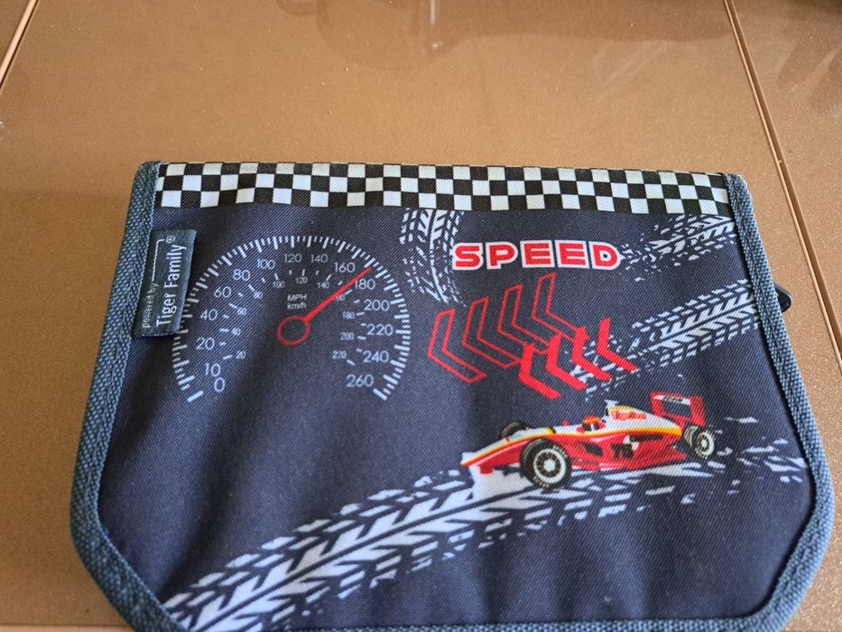 Школьный пенал "Tiger Family"