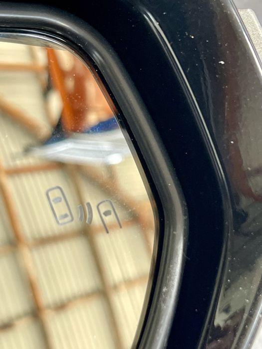 Боковое зеркало на Lexus ES Лексус ES