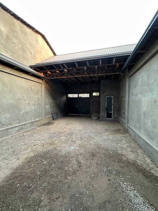 Катеж сотилади Урикзорда Масжиди оркасида