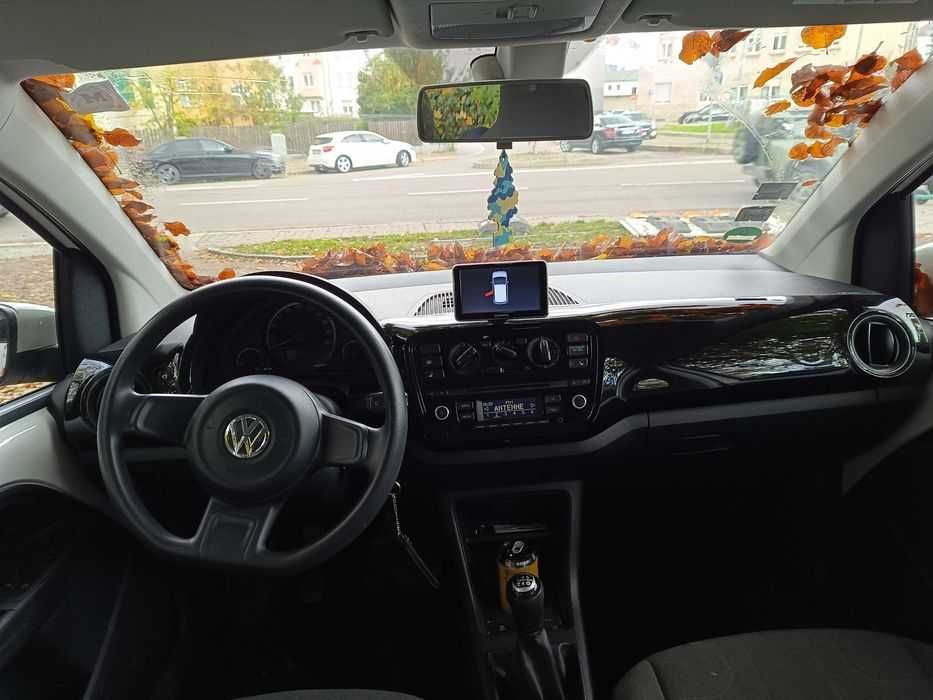 Volkswagen Up 2016 benzină, 4.000 € — imagine 5