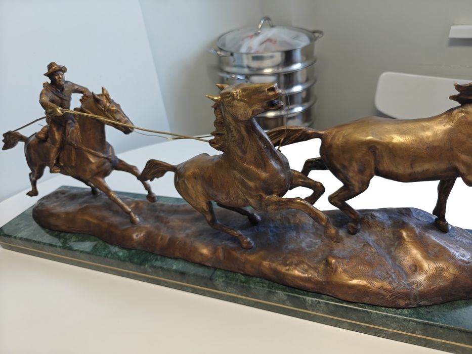 Бронза. Скульптура. Казахи