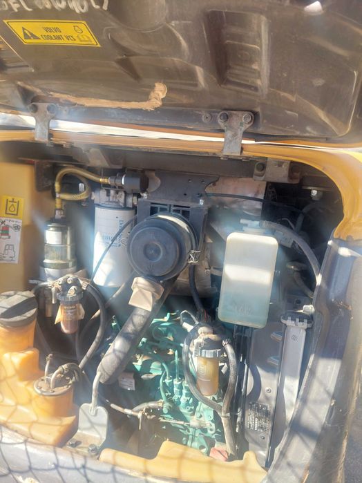 Мини багер Volvo