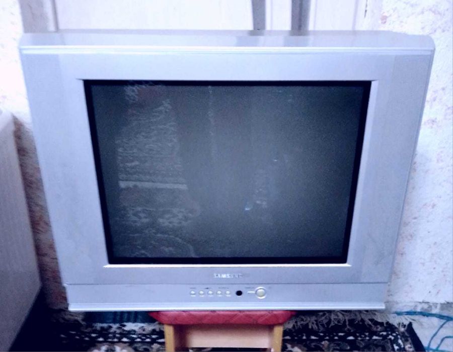 Телевизор самсунг