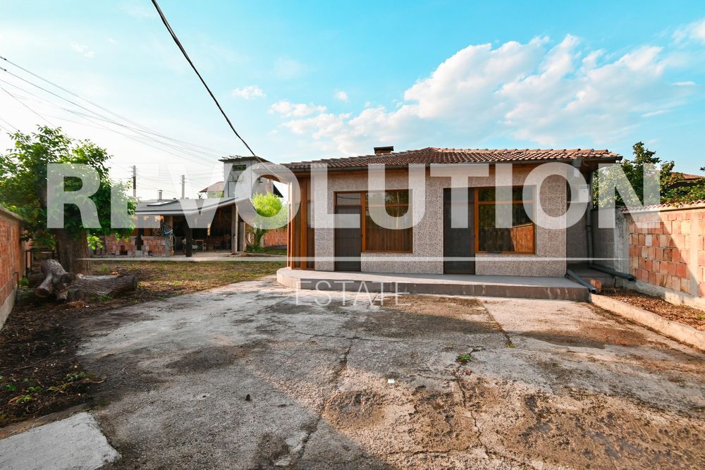 Дава се под наем Къща в Божурище - 100 кв.м за 800 € - Снимка #14