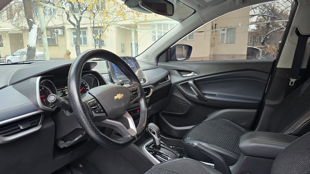 Tracker PREMIER Одни Руки брали с салона Всё Родное