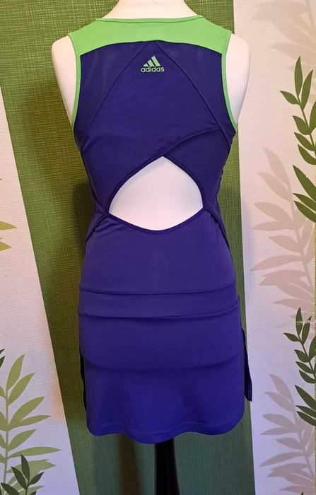 Rochie Adidas mărimea L