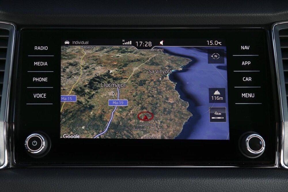 Card Skoda Original Octavia Superb Yeti Kodiaq Karoq Amundsen MIB 2025