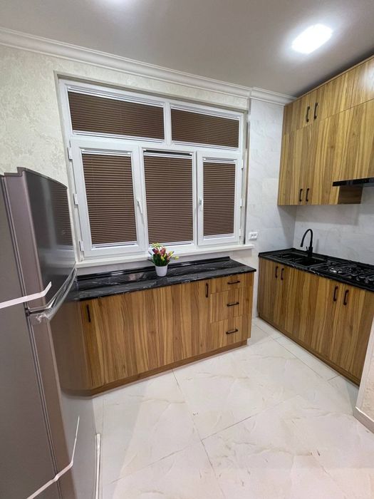 Продаётся Чиланзар 9 2в3 1 этаж. Балкон 1,5* 6.