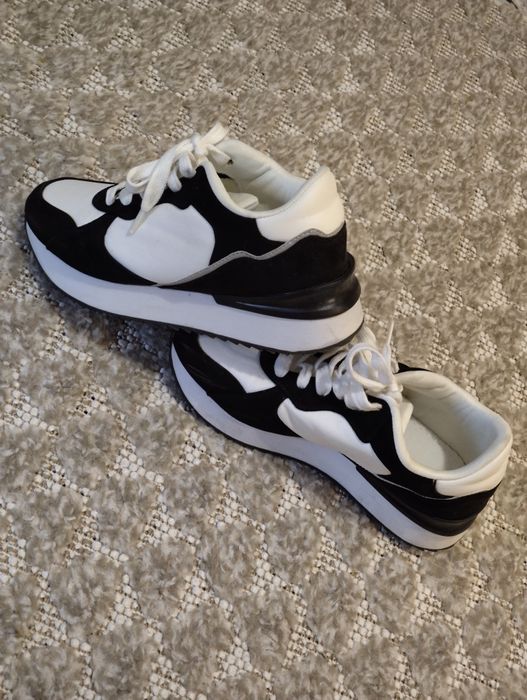 Черно - бели дамски сникърси