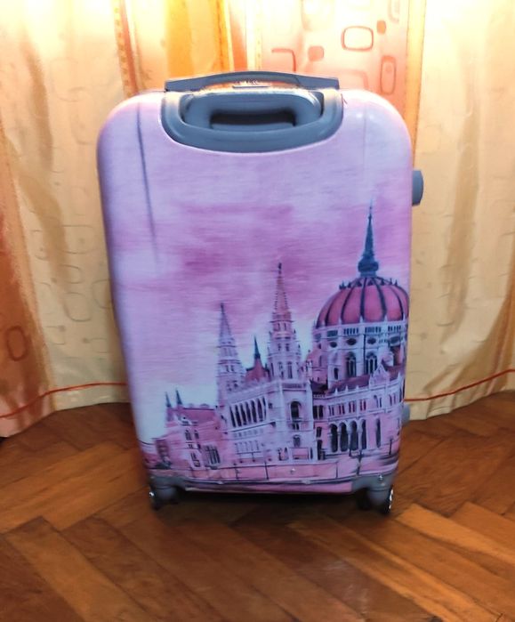 Troller Budapesta roz