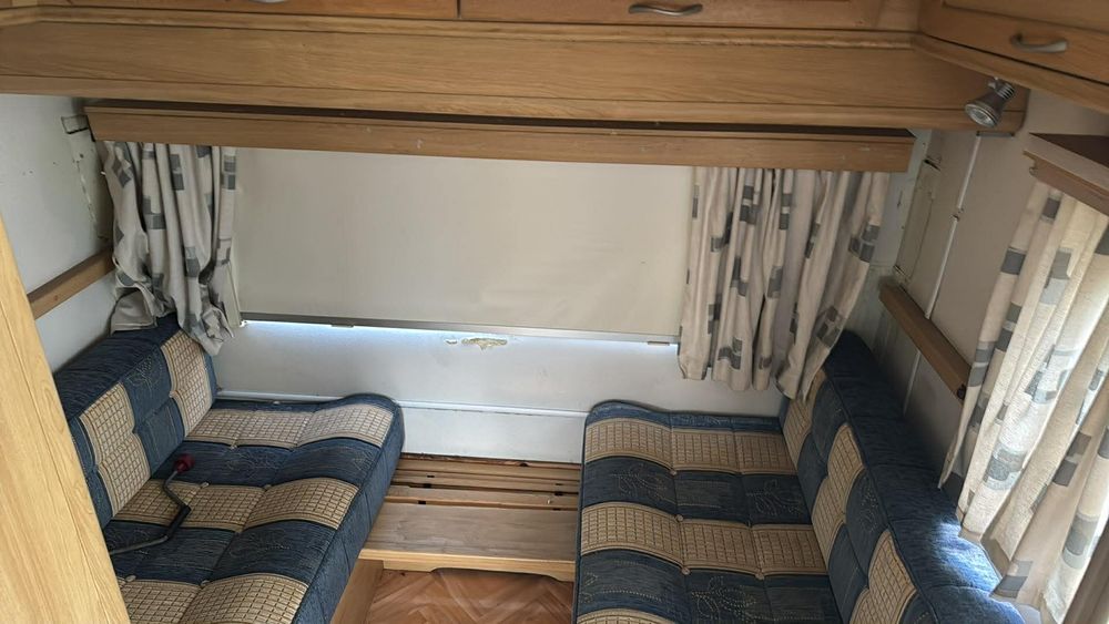 Vând rulotă din 2006