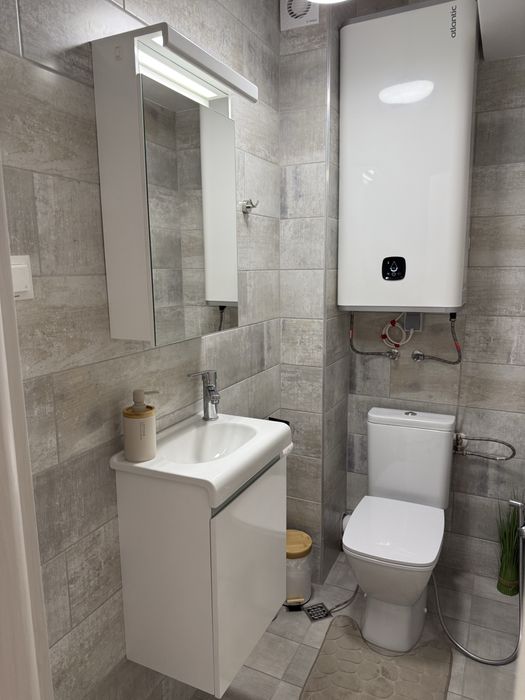 Продава се Тристаен апартамент в Варна, Бриз - 100 кв.м за 15 €/кв.м - Снимка #13