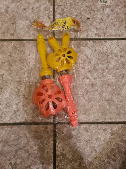 Zanganitoare pentru bebelusi