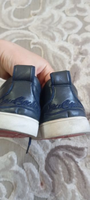 Лабутены по дёшевой цене 38размера