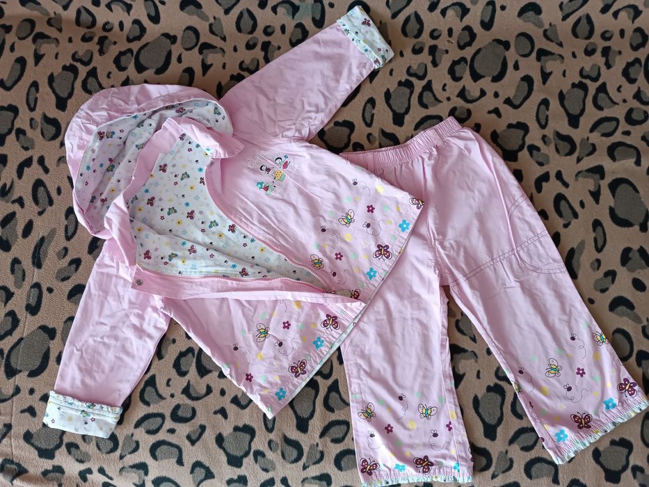 Демисезонные вещи на девочку 3-5 л