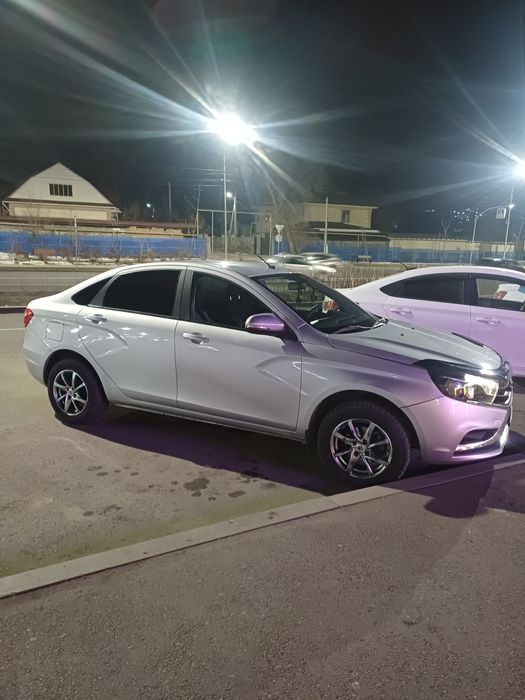 Лада Веста седан