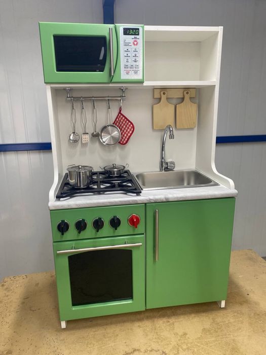 Детская игровая  кухня