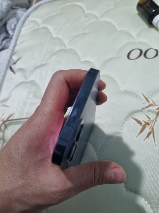 Срочно продаю Iphone 12 pro max