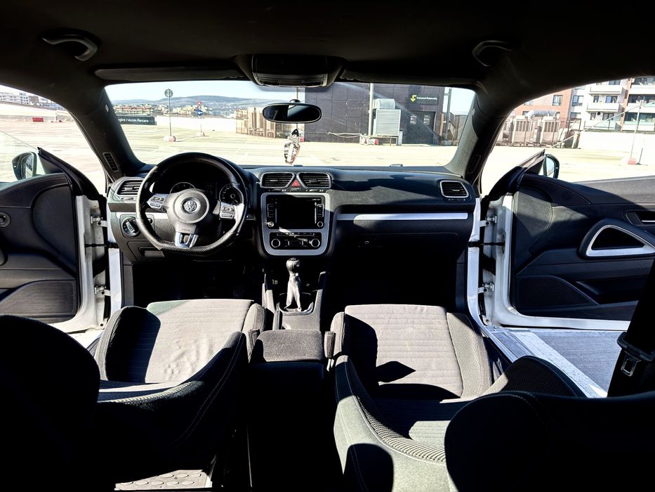 Volkswagen Scirocco 2.0 TSI (211 CP) - Km Reali