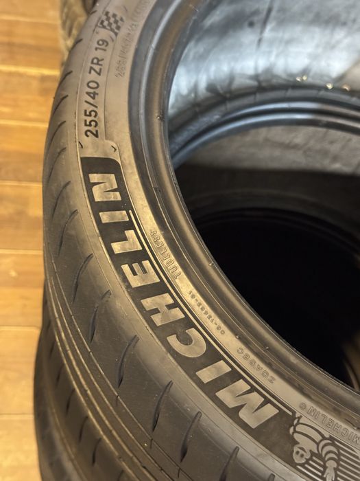 Anvelope vara 275/40R19-255/40R19
