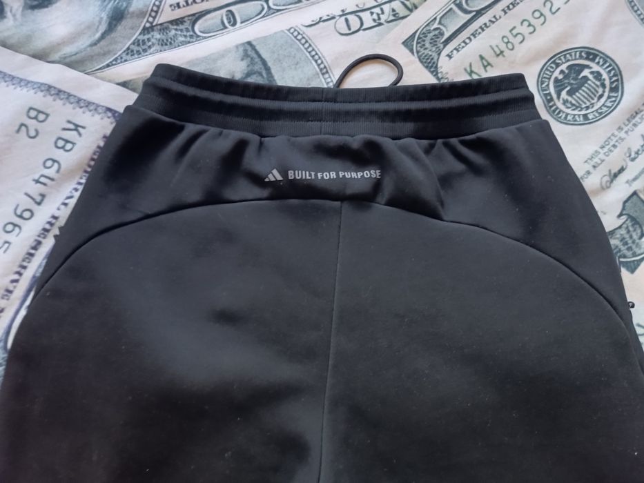 Оригинальные штаны adidas