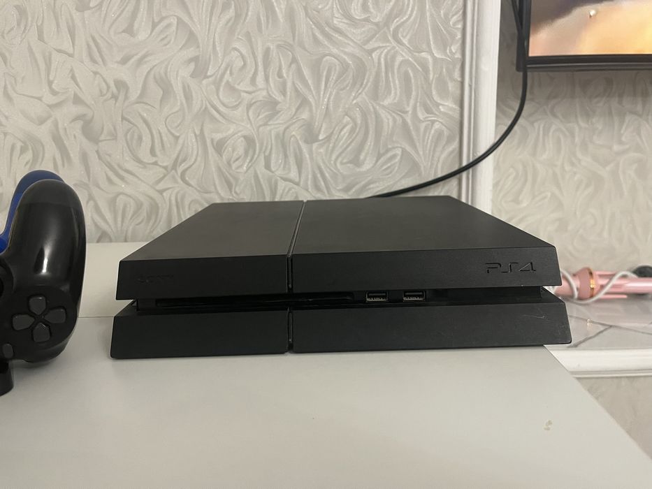 Срочно продам пс4