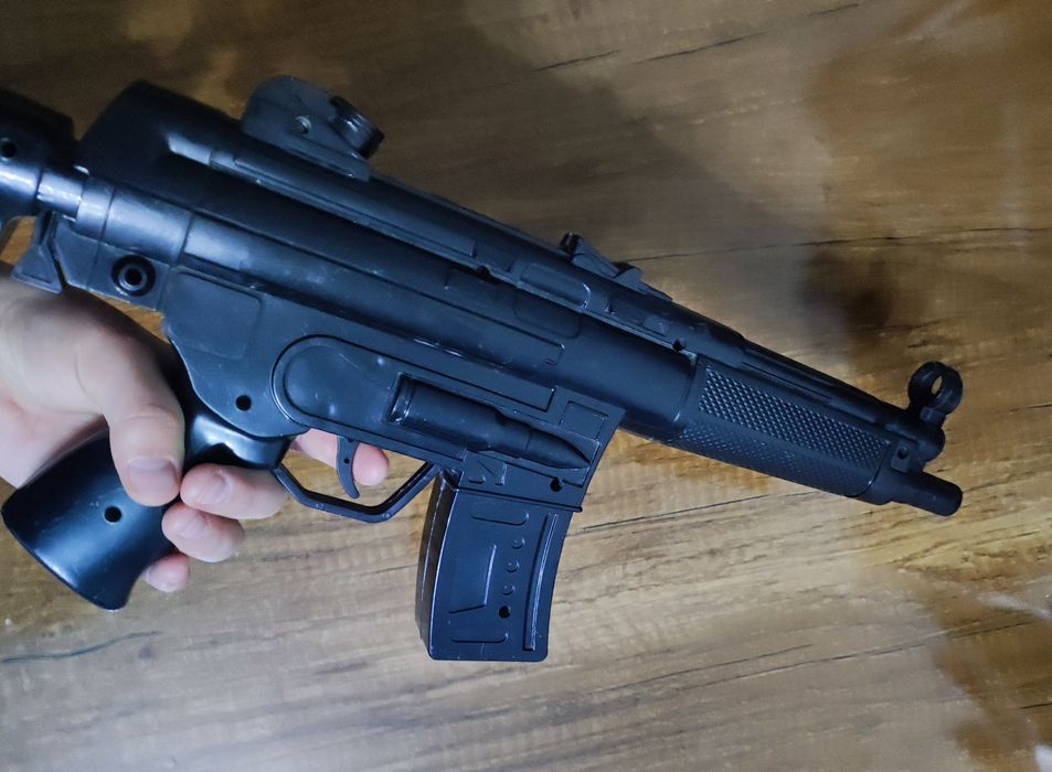 Игрушечный автомат