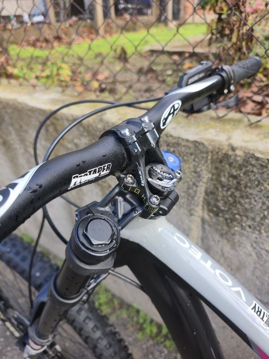 DH bike 27.5 Mullet Votec Перфектен, Rockshox Boxxer,  4-бутални Zee,