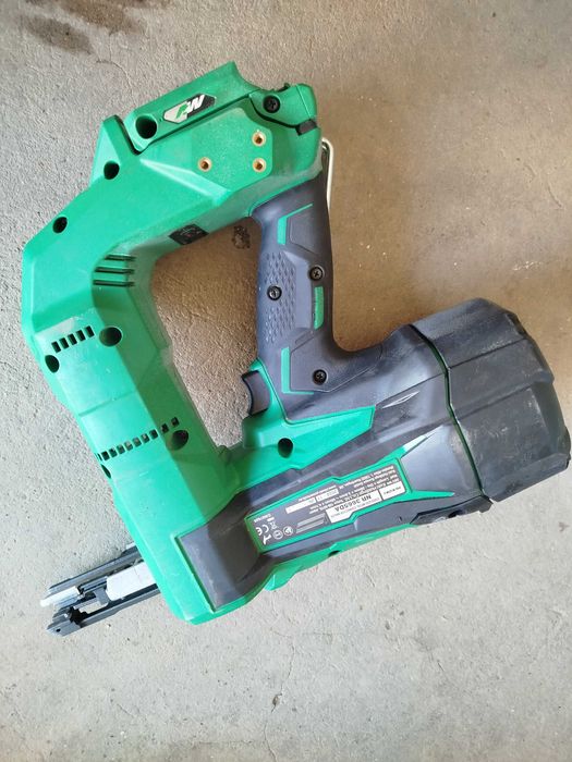 Такер Hitachi HIKOKI NR 3665DA - 36 волта- за ремонт